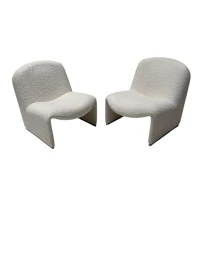 Giancarlo Piretti Two Mid-Century Modern Alky Lounge Chairs in Bouclé, 1970s